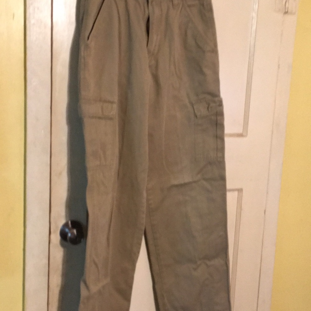 Khaki pants 32 waste 34 length.